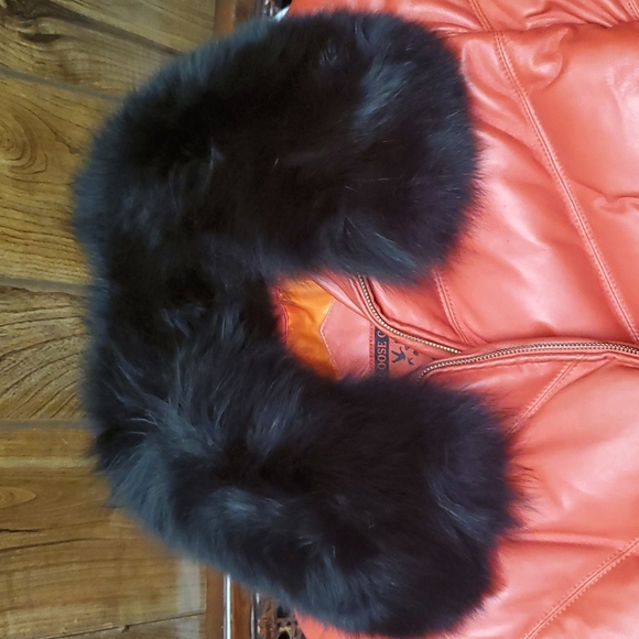 Goose Country Leather Coat w/Fox fur - Picture 4 of 4